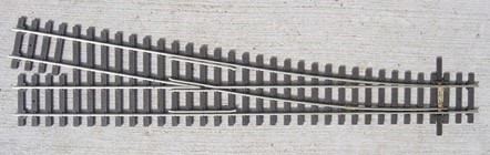 San Juan Code 100 On3 #6 Turnout w/Gapped Frog Rails, Right Hand